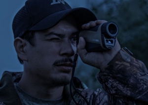 DNT Hound H325R, универсален термовизионен монокуляр с LRF и балистичен калкулатор