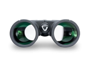 Binoclu Vanguard Vesta 10x42, Performanță și Fiabilitate în Drumeții