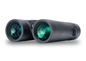 Binoclu Vanguard Vesta 10x42, Performanță și Fiabilitate în Drumeții